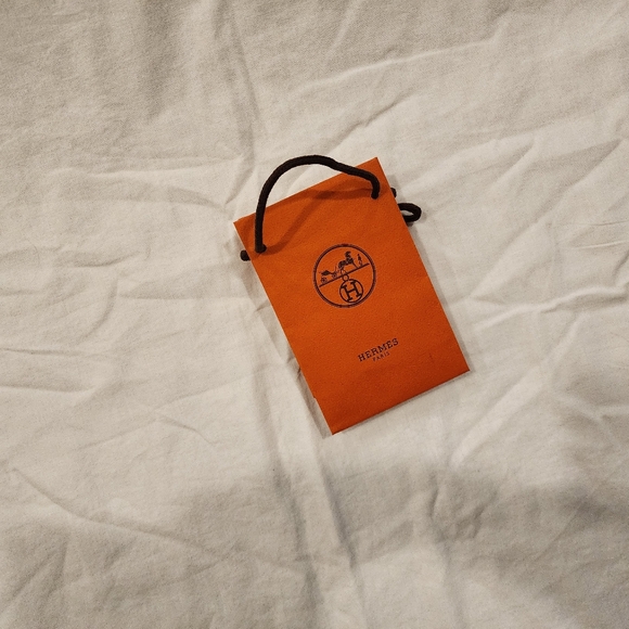 Hermes dior Chanel shopping bags - Picture 6 of 8